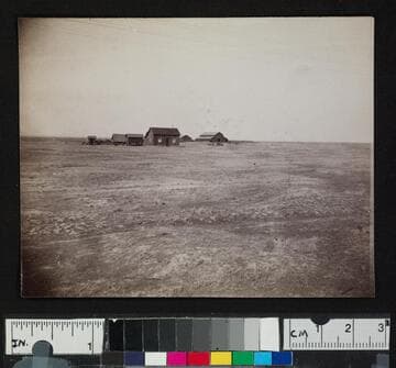 Houses on frontier